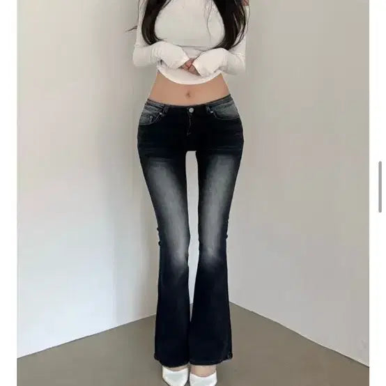 [BUNJANG] Hip-Dip Bootcut Denim Jeans / 정가5.5/ 힙딥 부츠컷 ,핏대박 새거급/흑청.m
