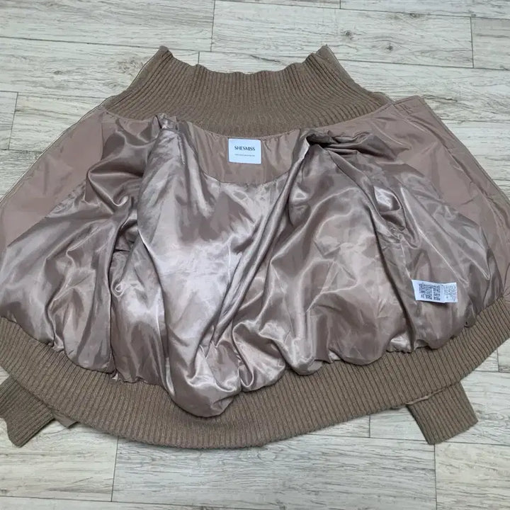 [BUNJANG] Beige High-Neck Knit & Short Down Padded Jumper / 베이지 니트하이넥,카라 숏다운패딩 점퍼