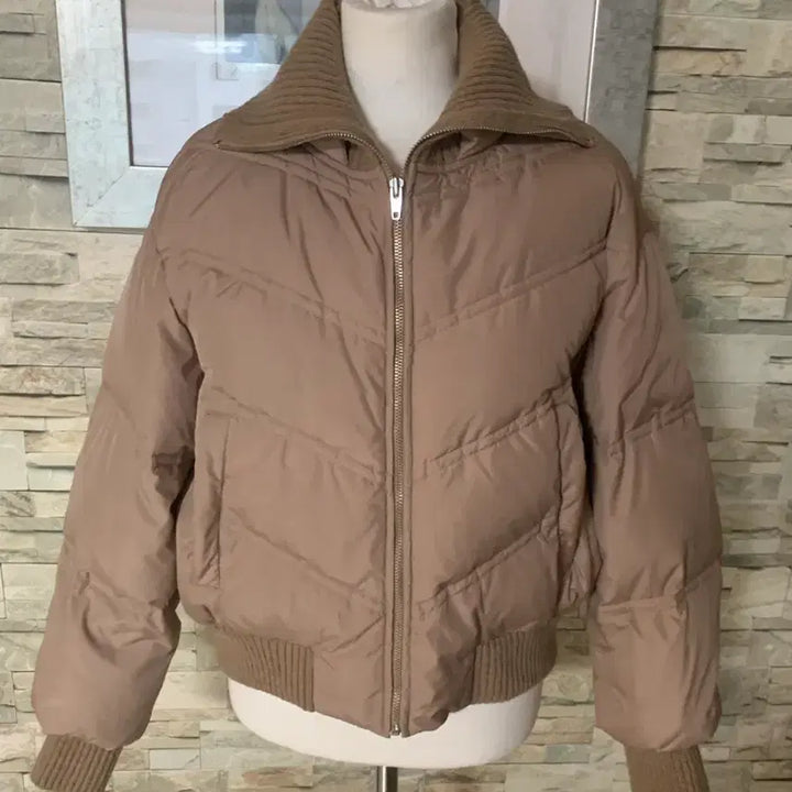 [BUNJANG] Beige High-Neck Knit & Short Down Padded Jumper / 베이지 니트하이넥,카라 숏다운패딩 점퍼