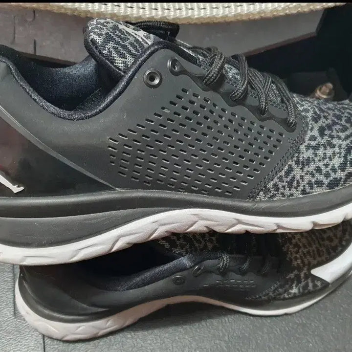 [BUNJANG] Jordan Trainer ST Scotch / 조던 트레이너 ST 스카치