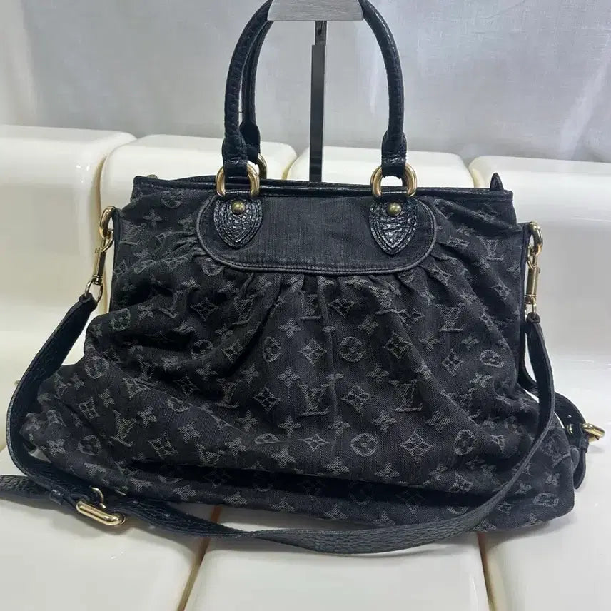 [BUNJANG] Louis Vuitton Denim Neo Cabby MM Black Handbag / [A 정품] 루이비통 데님 네오 캐비 mm 블랙