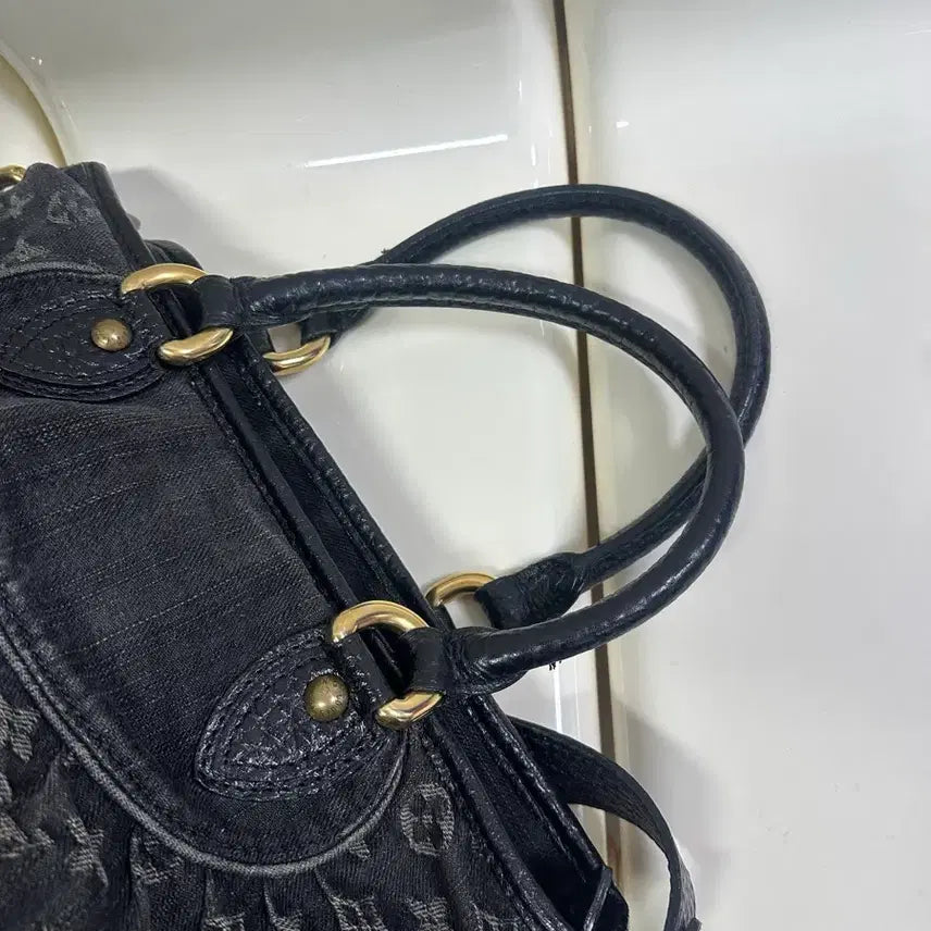[BUNJANG] Louis Vuitton Denim Neo Cabby MM Black Handbag / [A 정품] 루이비통 데님 네오 캐비 mm 블랙