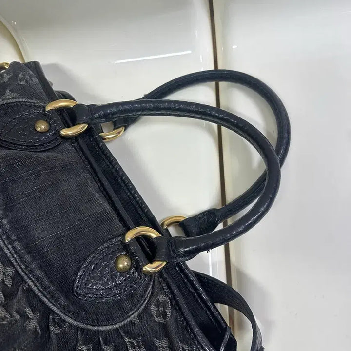 [BUNJANG] Louis Vuitton Denim Neo Cabby MM Black Handbag / [A 정품] 루이비통 데님 네오 캐비 mm 블랙
