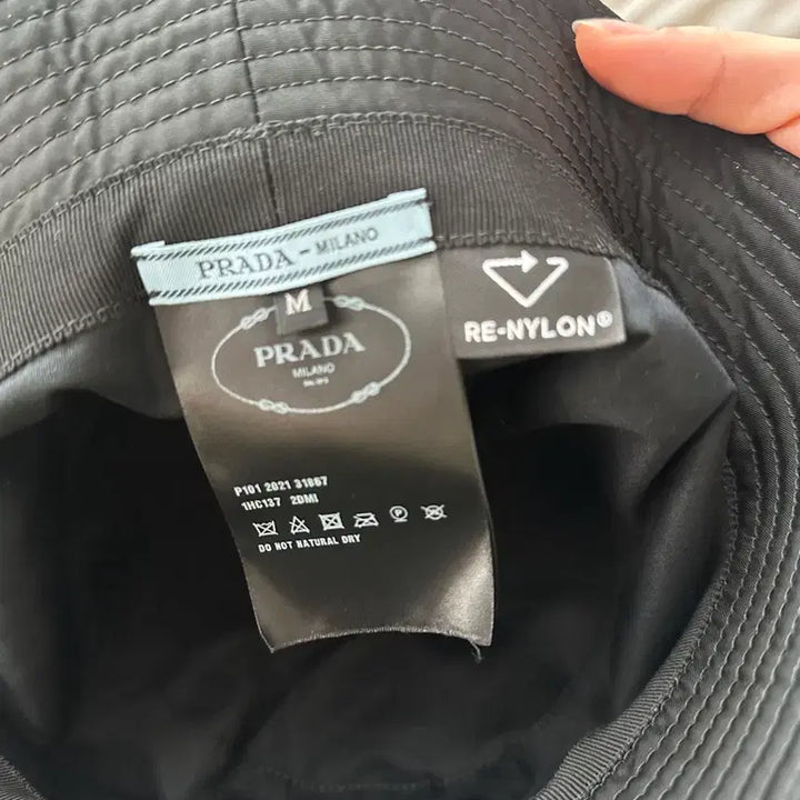 [BUNJANG] Prada Re-Nylon Bucket Hat - Black / 프라다 리나일론 버킷햇 M