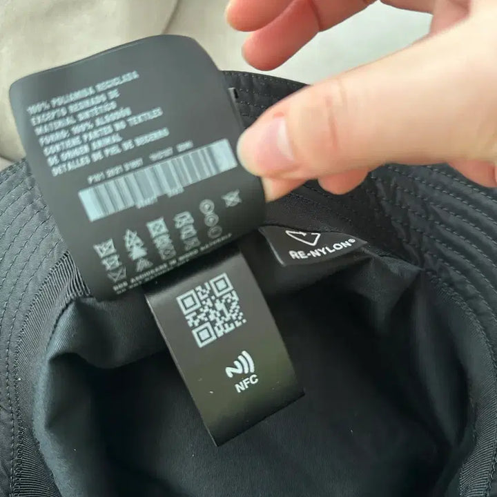 [BUNJANG] Prada Re-Nylon Bucket Hat - Black / 프라다 리나일론 버킷햇 M