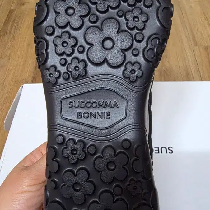 [BUNJANG] Suecomma Bonnie Sneakers / 슈콤마보니 스니커즈