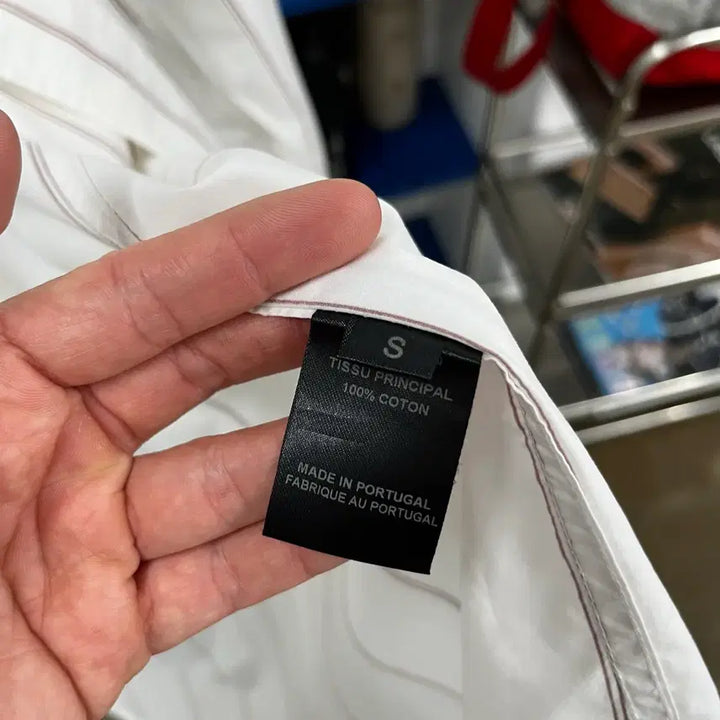 [BUNJANG] VETEMENTS Asymmetrical Shirt S / 베트멍 언발란스 셔츠 S