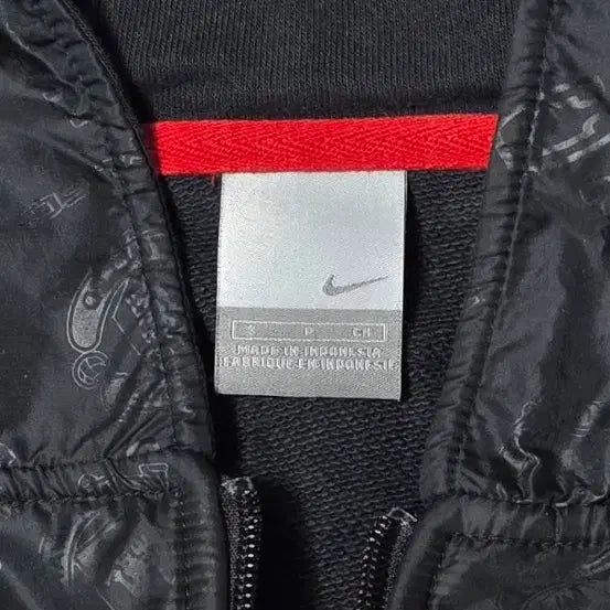 [BUNJANG] Nike Manchester United Chevron Hooded Zip-Up Jacket / 나이키 맨유 쉐브론 후드 집업 95
