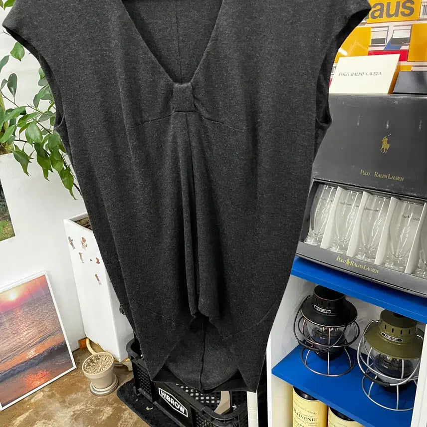 [BUNJANG] Yves Saint Laurent Viscose Sleeveless Top 36 / 입생로랑 비스코스 슬리브리스 36