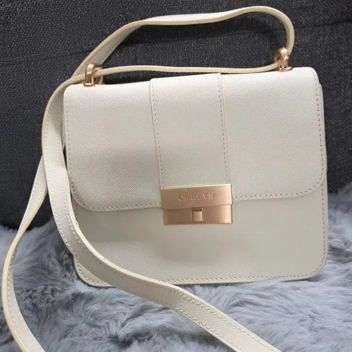 [BUNJANG] Calin Hudson Mini Leather Handbag / 칼린 가죽 허드슨 미니백