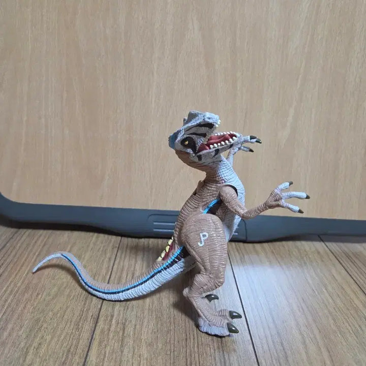[BUNJANG] Hasbro Alpha Raptor Figure / 쥬라기공원 하스브로 리어어택 알파 랩터 피규어