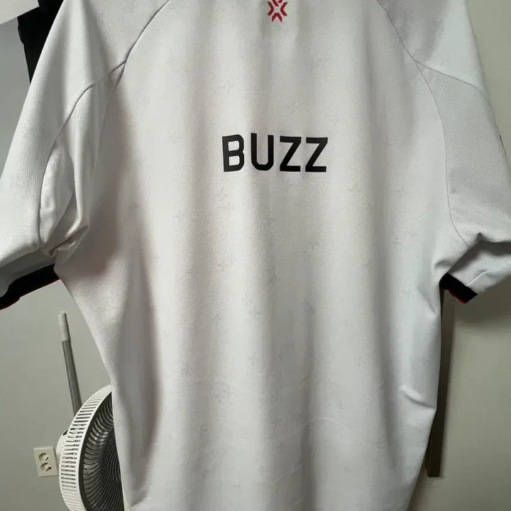 [BUNJANG] T1 BuZz Valorant Uniform / T1 BuZz 발로란트 유니폼