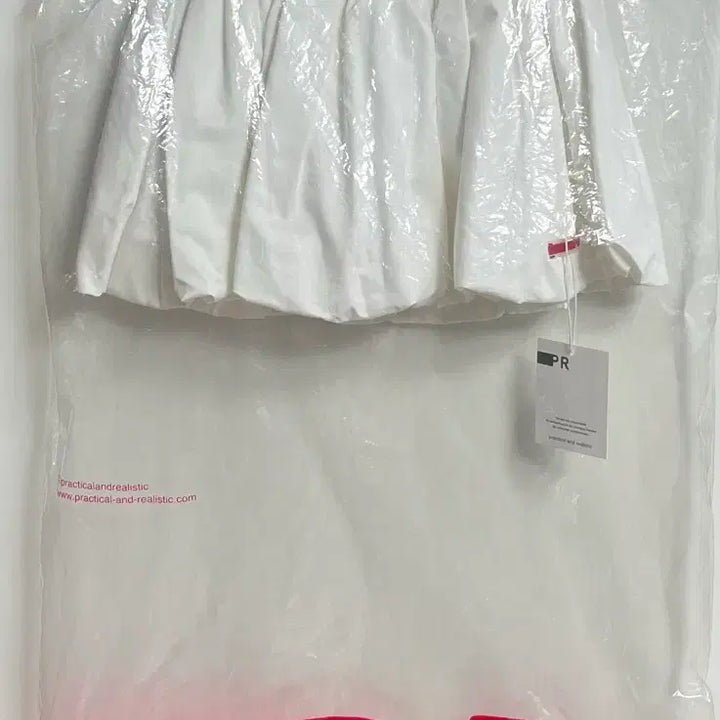 [BUNJANG] PR Practical &amp; Realistic White Puff Ball Skirt / PR 프랙티컬앤리얼리스틱 피알룸 화이트 퍼프 볼 스커트
