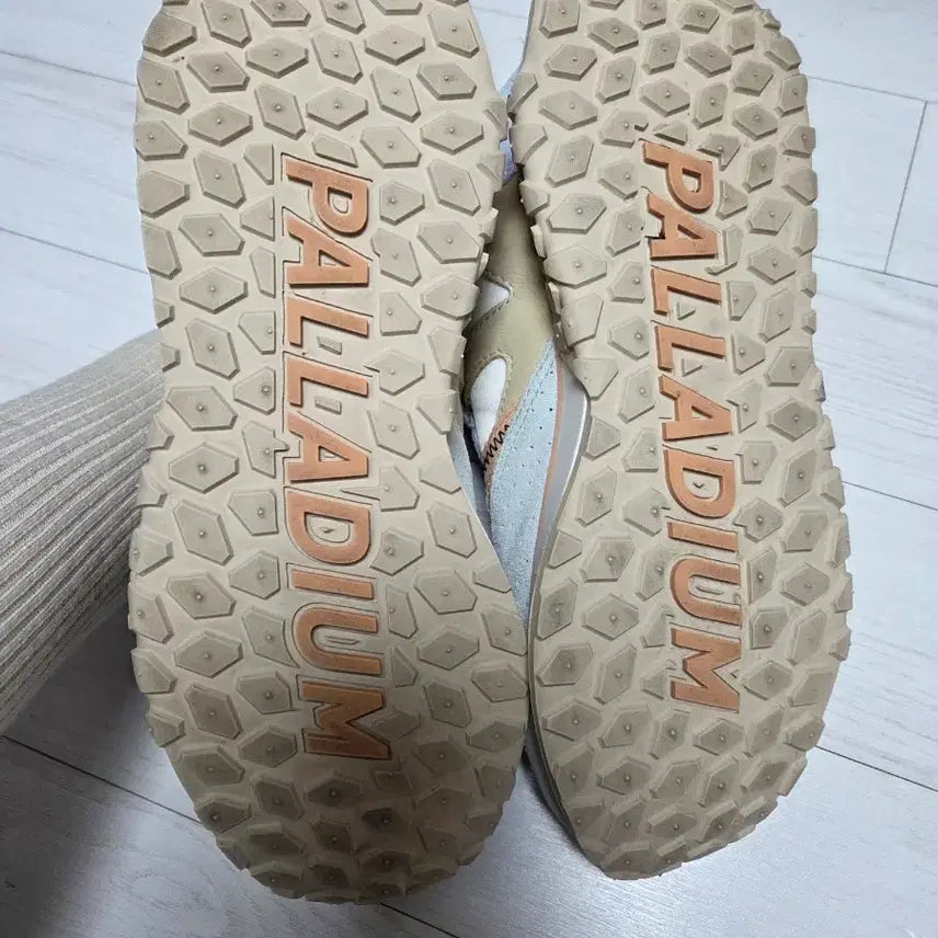 [BUNJANG] Palladium Troop Runner Sneakers / 팔라디움 트룹 러너 스니커즈