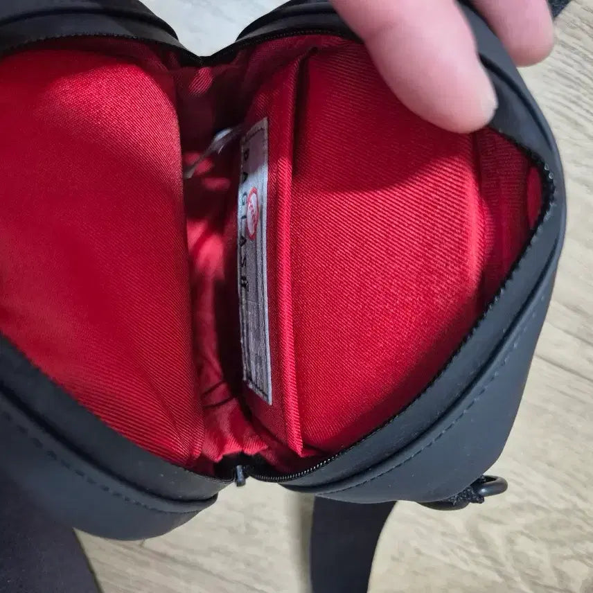 [BUNJANG] BAGLASH Crossbody Bag / BAGLASH 백래쉬 크로스백