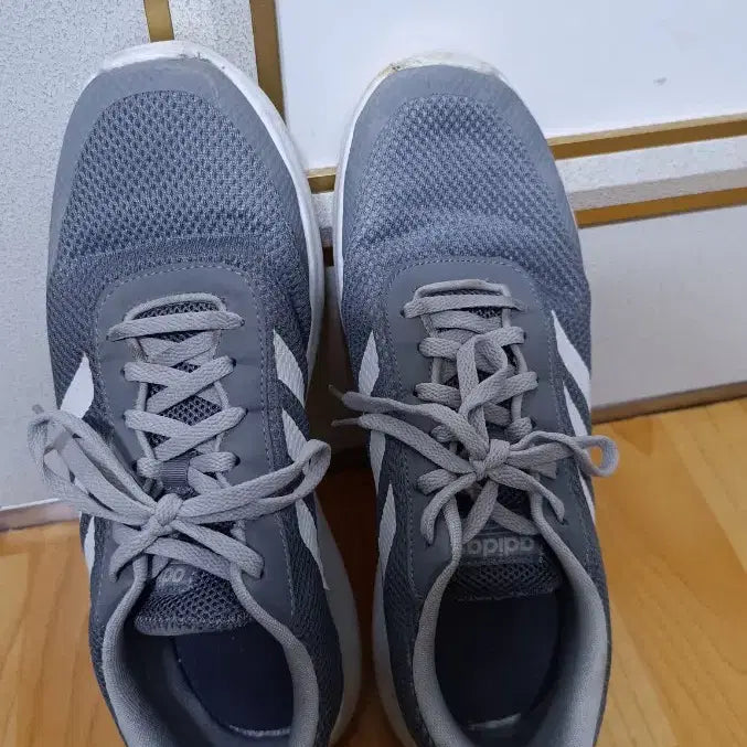 [BUNJANG] Adidas Sneakers 285 / 운동화285.아디다스