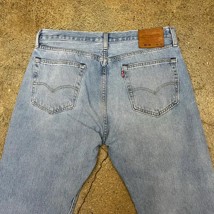 [BUNJANG] Levi's 501 Premium Jeans / 미국 빈티지 리바이스 501 프리미엄 청바지 연청 데님팬츠