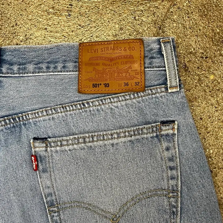 [BUNJANG] Levi's 501 Premium Jeans / 미국 빈티지 리바이스 501 프리미엄 청바지 연청 데님팬츠