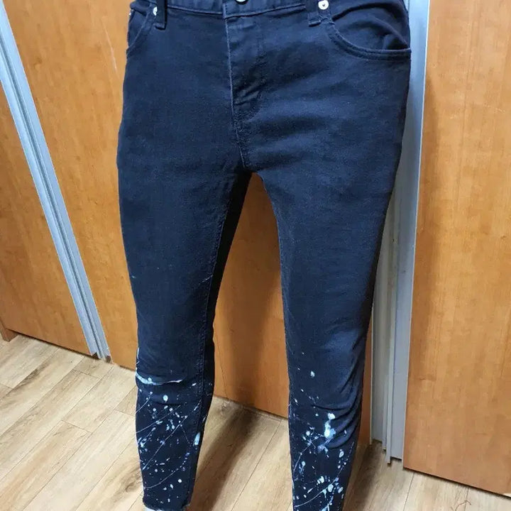 [BUNJANG] DEARDENIM Spandex Painting Cutting Jeans (M) / DEARDENIM스판페인팅커팅진사이즈는 M입니다약32-33인치