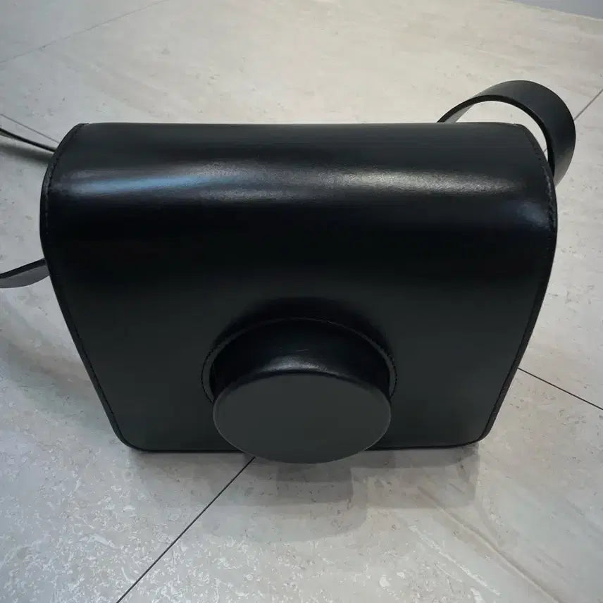 [BUNJANG] Lemaire Camera Bag Black / 르메르 카메라백 블랙 (미니 아님)