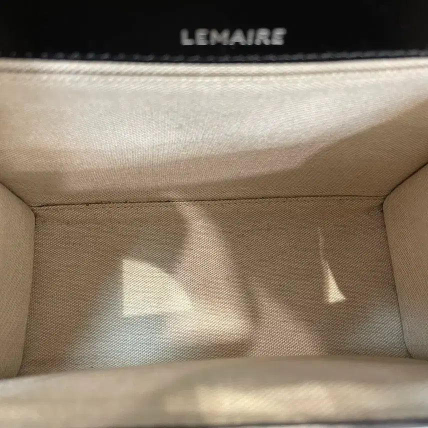 [BUNJANG] Lemaire Camera Bag Black / 르메르 카메라백 블랙 (미니 아님)