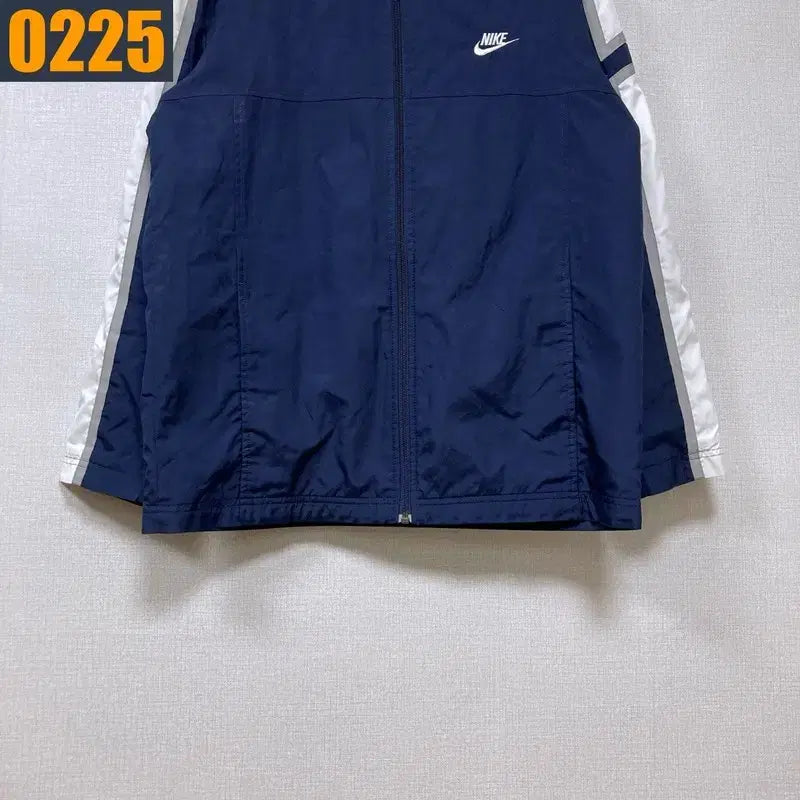 [BUNJANG] Nike Navy Logo Windbreaker Jacket / NIKE 나이키 네이비 로고 바람막이 자켓 아우터
