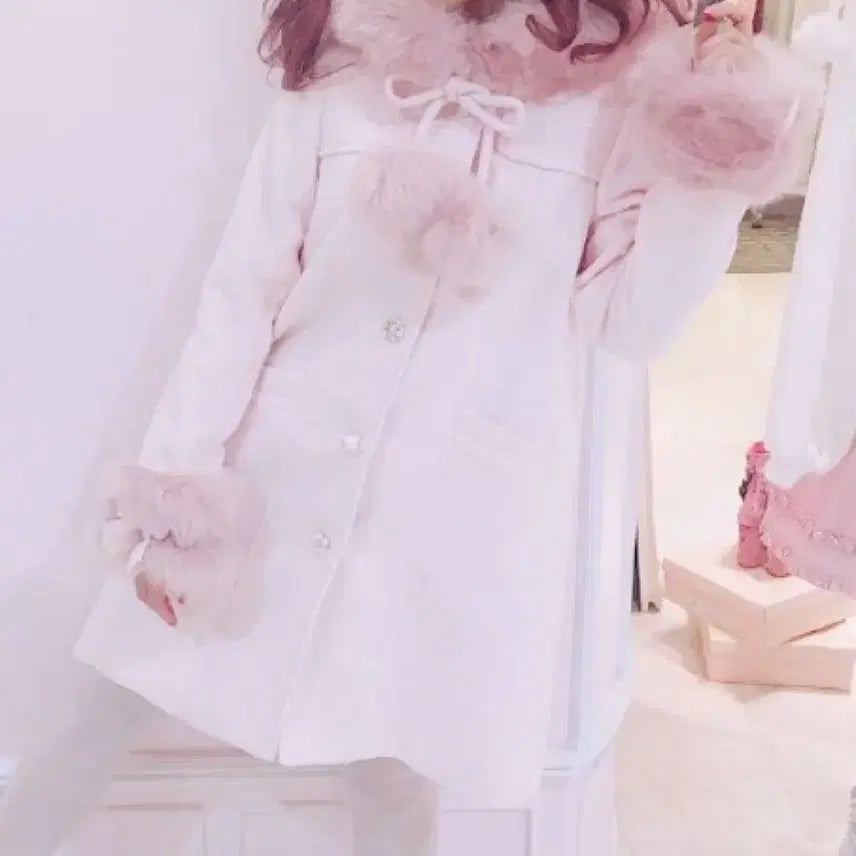 [BUNJANG] Swankiss Pink Pom-pom Coat / 스완키스 핑크 폼폼 코트