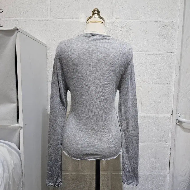 [BUNJANG] Round Neck Long Sleeve Top / 끝단프릴 얇은재질의 라운드 긴팔- 연그레이