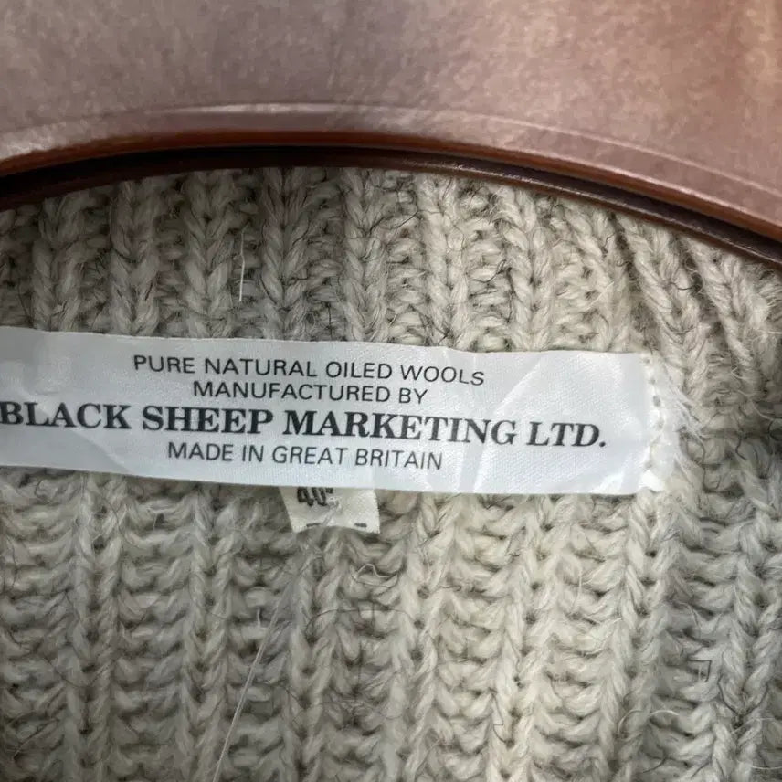 [BUNJANG] Black Sheep Wool Patch Knit Sweater / 블랙쉽 팔패치 울 니트 H2045