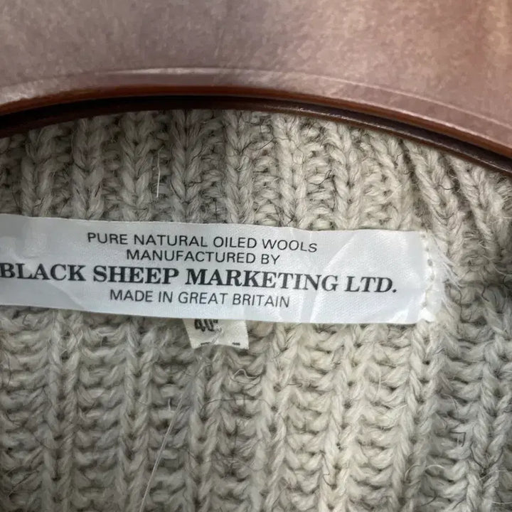 [BUNJANG] Black Sheep Wool Patch Knit Sweater / 블랙쉽 팔패치 울 니트 H2045