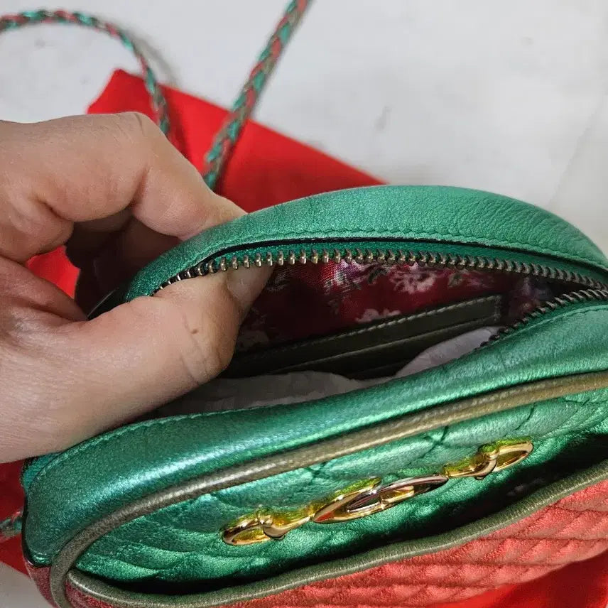 [BUNJANG] Gucci Laminated Crossbody Bag / 구찌 라미네이티드 크로스백