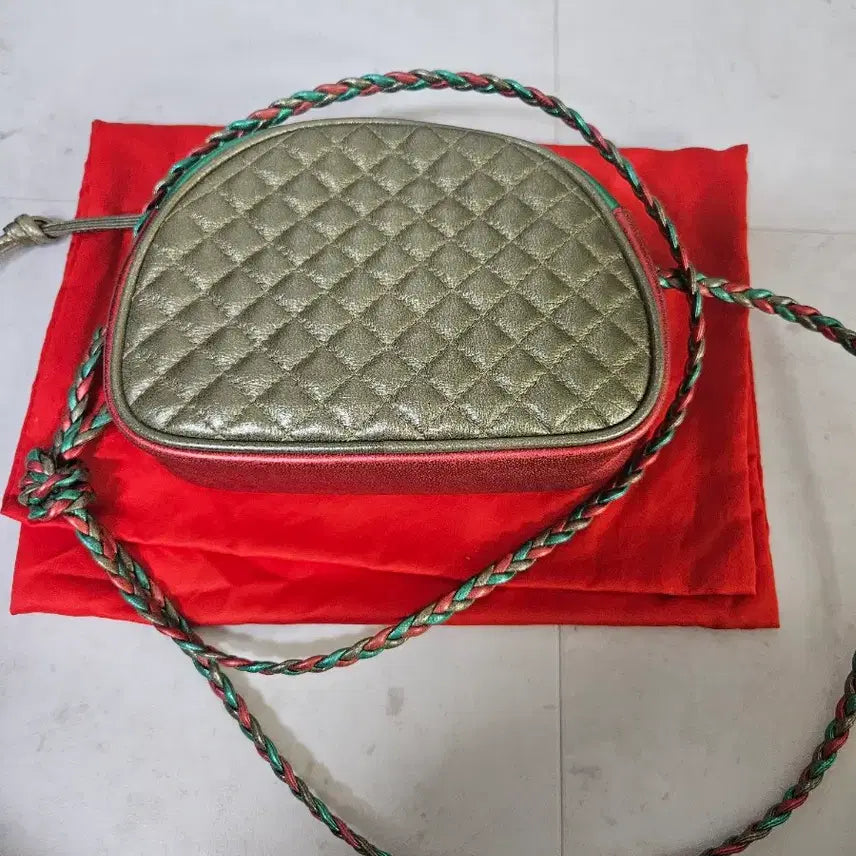 [BUNJANG] Gucci Laminated Crossbody Bag / 구찌 라미네이티드 크로스백