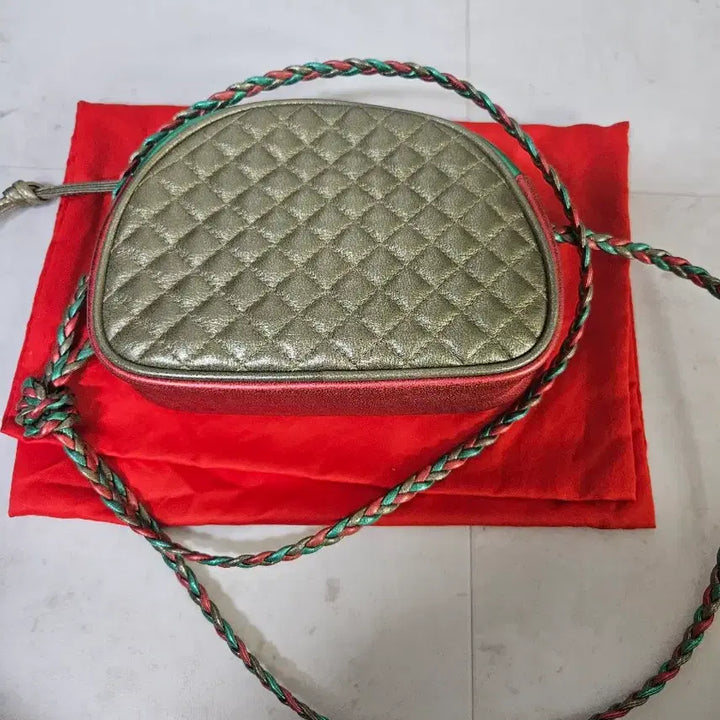 [BUNJANG] Gucci Laminated Crossbody Bag / 구찌 라미네이티드 크로스백