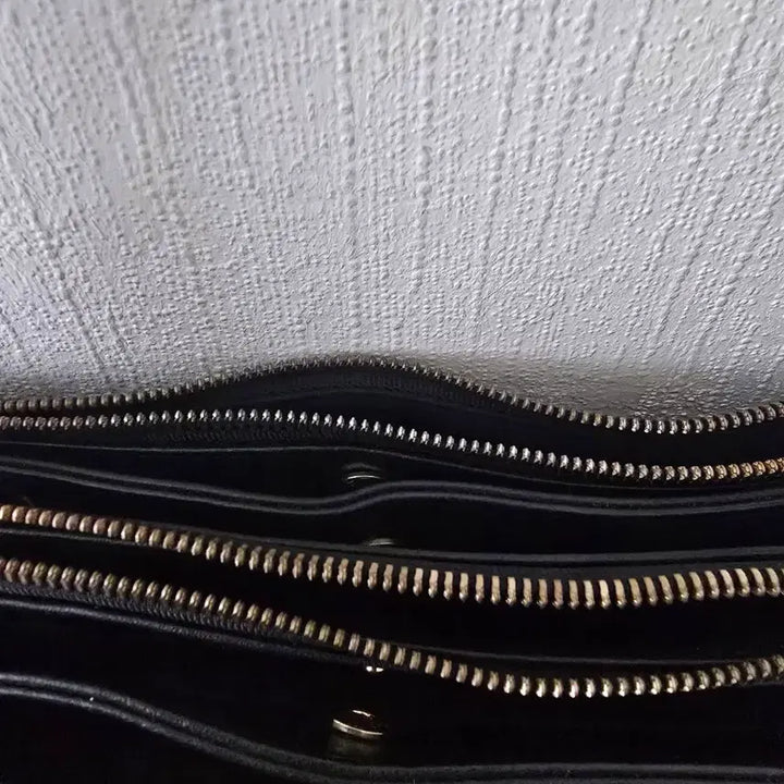 [BUNJANG] TIME Leather Crossbody Bag / TIME 타임 가죽 크로스백