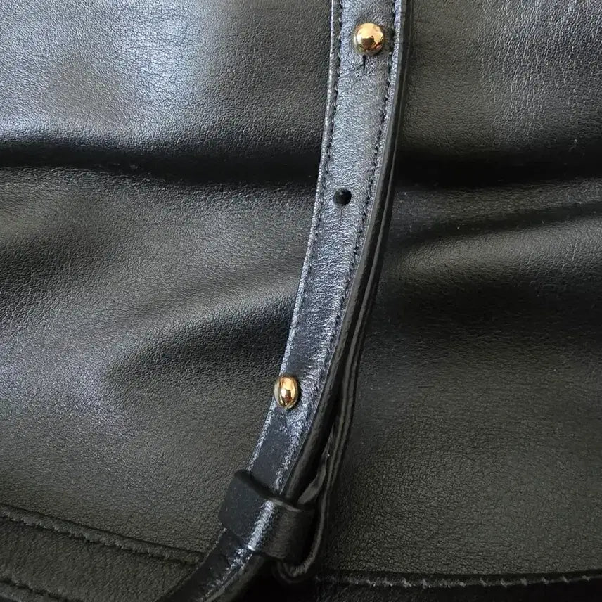 [BUNJANG] TIME Leather Crossbody Bag / TIME 타임 가죽 크로스백