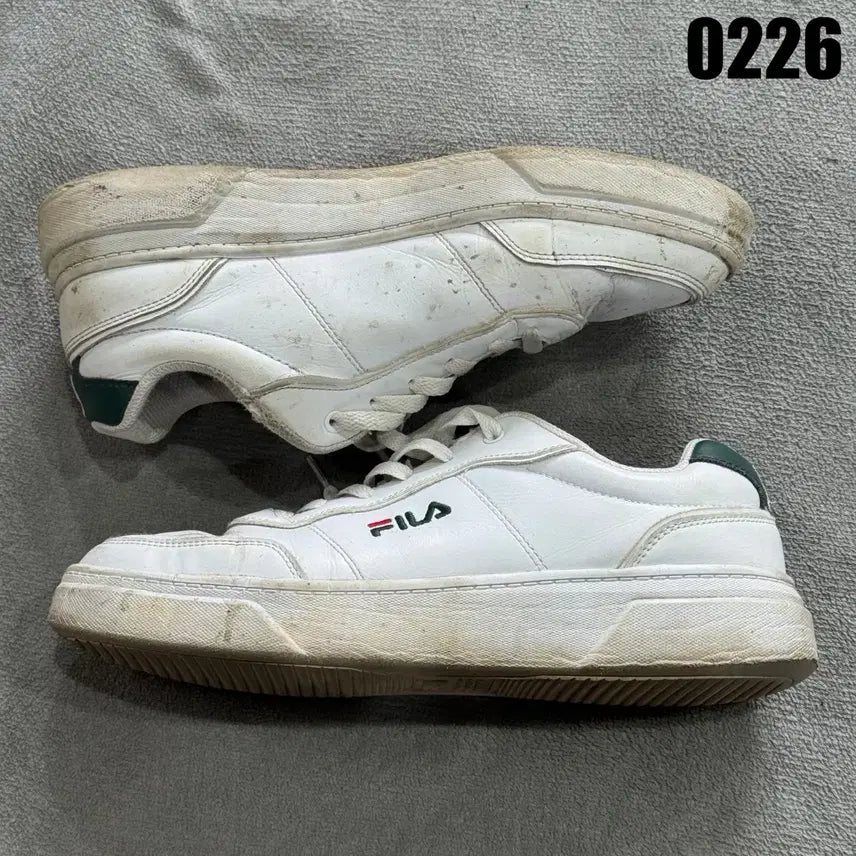 [BUNJANG] Fila White Sneakers / 휠라 FILA 흰색 운동화