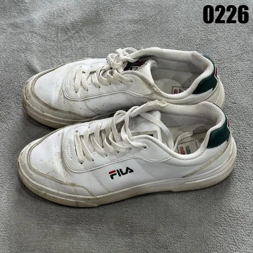 [BUNJANG] Fila White Sneakers / 휠라 FILA 흰색 운동화