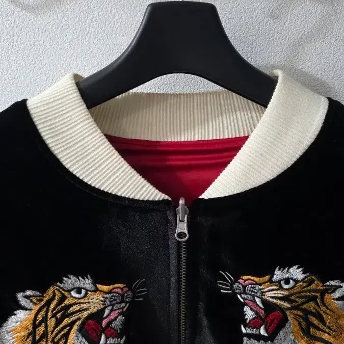 [BUNJANG] Darkroom Velvet Reversible Souvenir Jacket L / 다크룸 벨벳 스카잔 리버서블 자켓 L