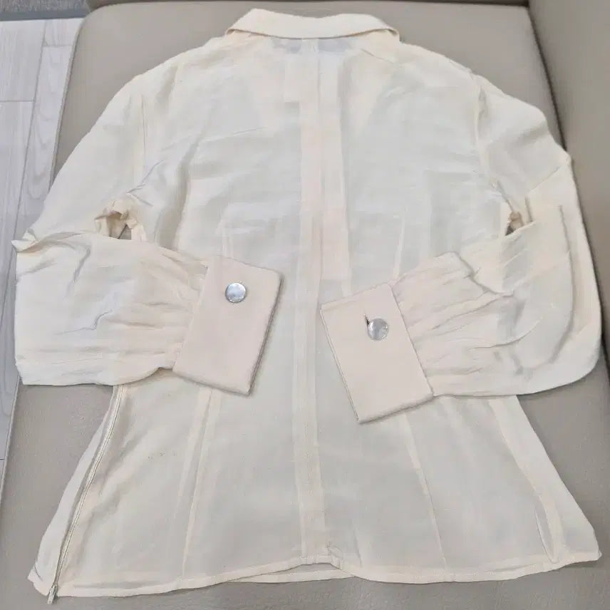 [BUNJANG] VALENTINO GARAVANI Ivory Blouse / VALENTINO GARAVANI 발렌티노 갈라바니 정품 블라우스