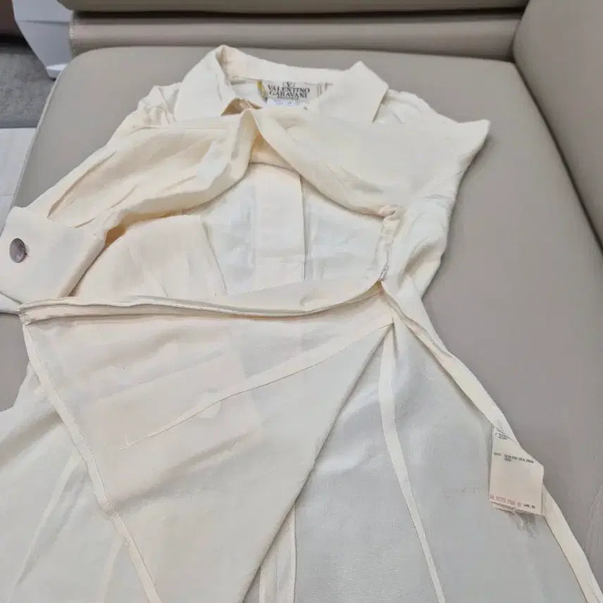 [BUNJANG] VALENTINO GARAVANI Ivory Blouse / VALENTINO GARAVANI 발렌티노 갈라바니 정품 블라우스
