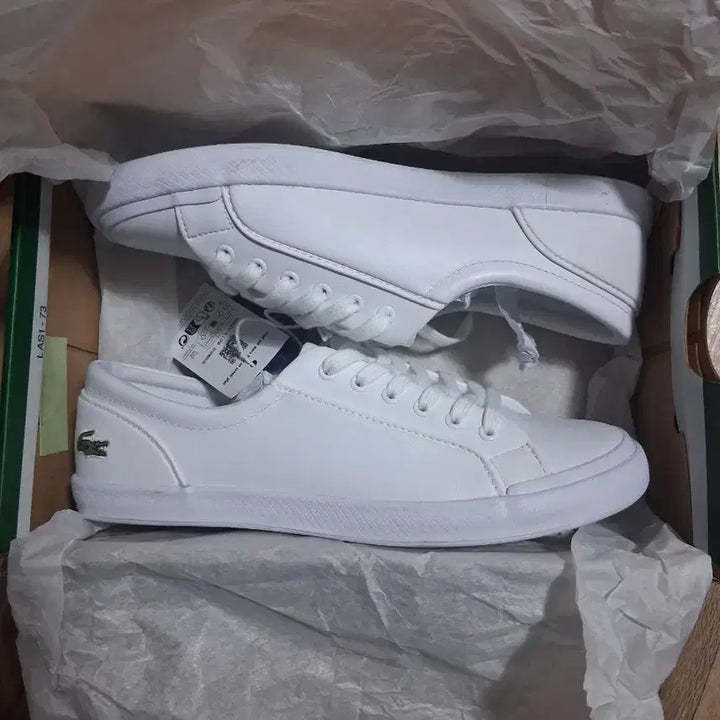 [BUNJANG] Lacoste Sneakers White Shoes / 라코스테 스니커즈 흰색 신발