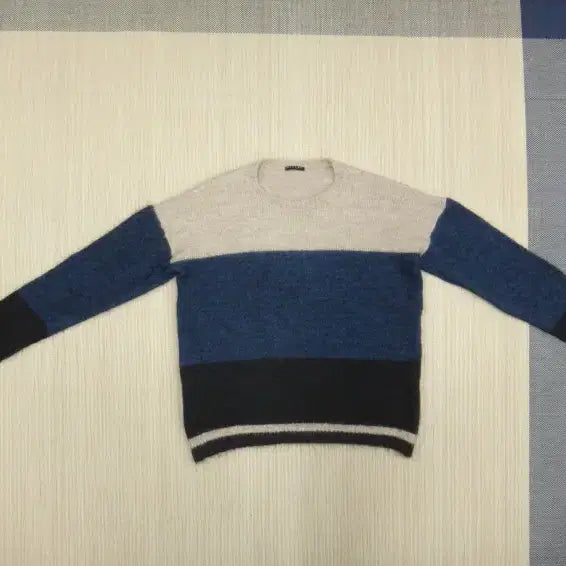 [BUNJANG] Sisley Alpaca Blend Round Neck Knit Sweater / (XL) 시슬리 여성 알파카혼방 라운드넥 니트