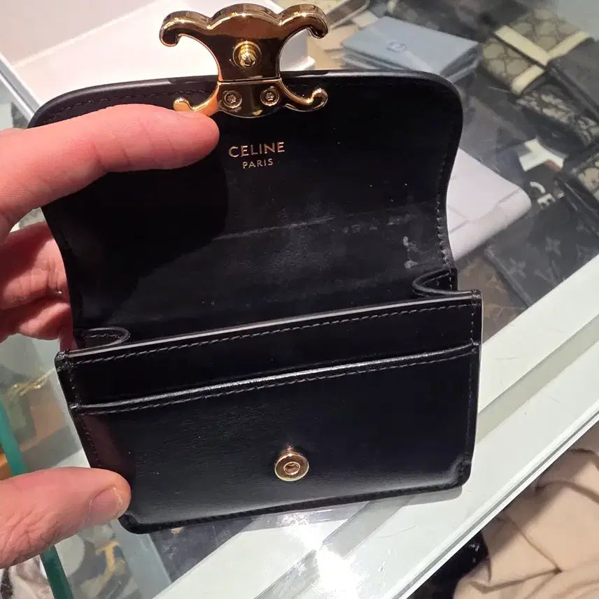 [BUNJANG] Celine Triomphe Flap Card Wallet / 셀린느 트리오페 플랩 카드지갑 블랙 지갑