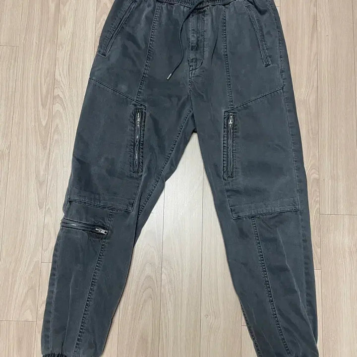 [BUNJANG] Juun.J Cargo Jogger Pants / 준지 카고 조거팬츠 46