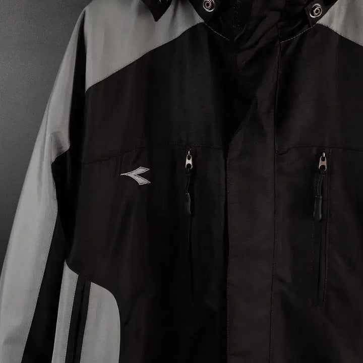 [BUNJANG] Diadora Black Windbreaker Jacket / 디아도라 블랙 바람막이