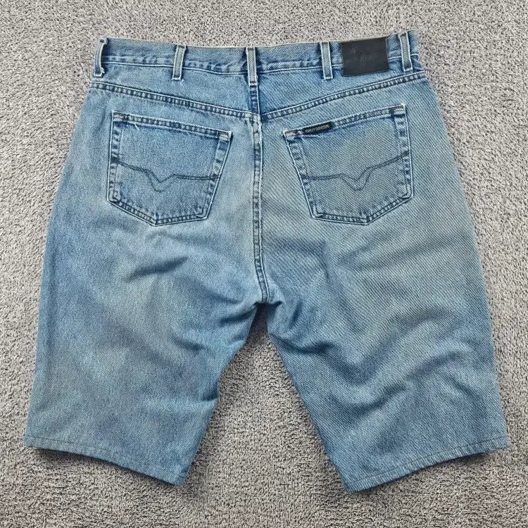 [BUNJANG] Harley Davidson Biker Denim Shorts (38") / 할리데이비슨 바이커 데님 쇼츠 반바지 ( 38" ) / 11350