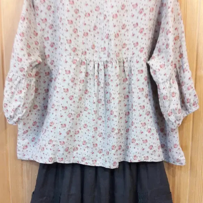 [BUNJANG] Michelly Linen Blouse / * 미쉘리 마  생활복 상의     ( 새 상 품 )