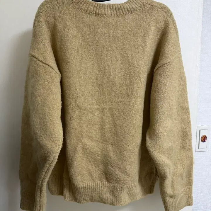 [BUNJANG] KIZIKO Lettering Knit Sweater Beige / 키지코 레터링 니트 스웨터 베이지