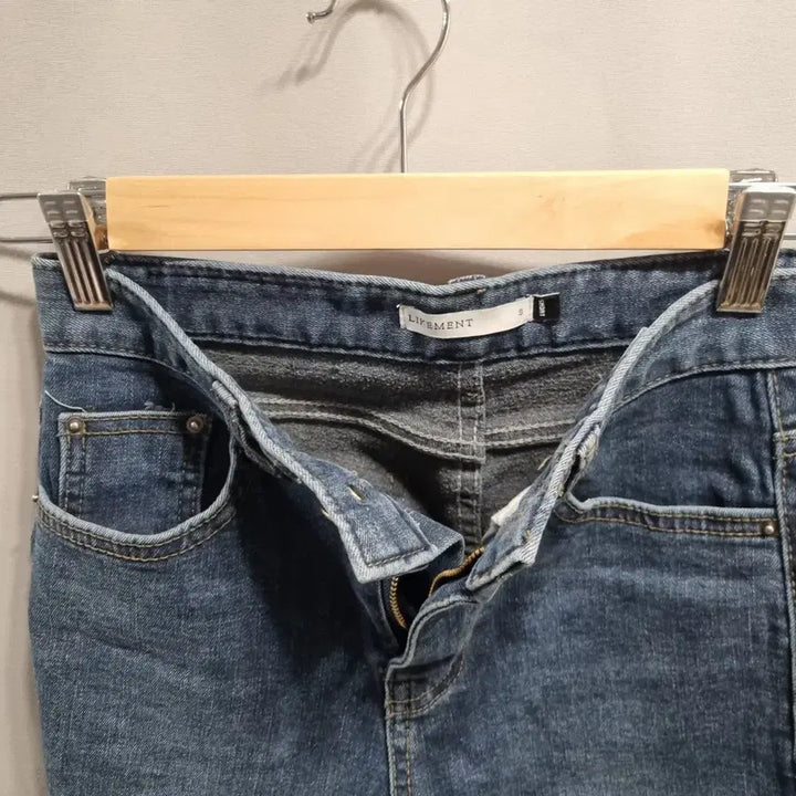 [BUNJANG] LIKEMENT Bootcut Jeans S Size / LIKEMENT 부츠컷 청바지 S