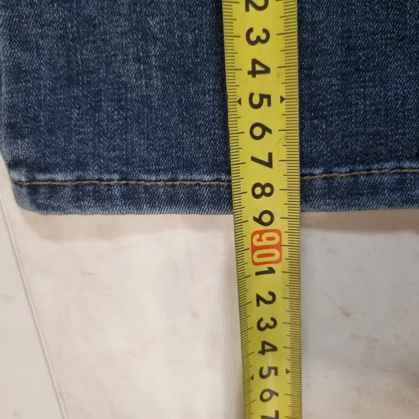 [BUNJANG] LIKEMENT Bootcut Jeans S Size / LIKEMENT 부츠컷 청바지 S